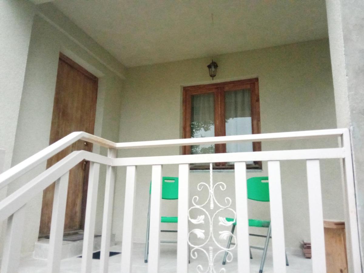 Art Racha Hotel Ambrolauri Luaran gambar